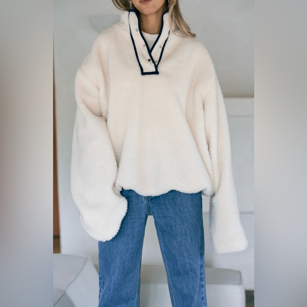 DO NOT BUY — parke cream fleece size l/xl!